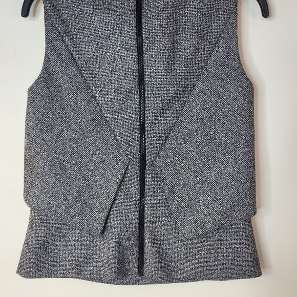 NEW Cue sleeveless top women's size 6 grey BNWT $189 tweed textured blouse zip - Picture 10 of 12